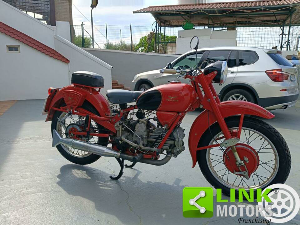 Image 4/10 of Moto Guzzi DUMMY (1960)