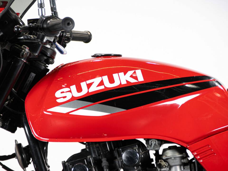 Image 24/50 of Suzuki DUMMY (1987)