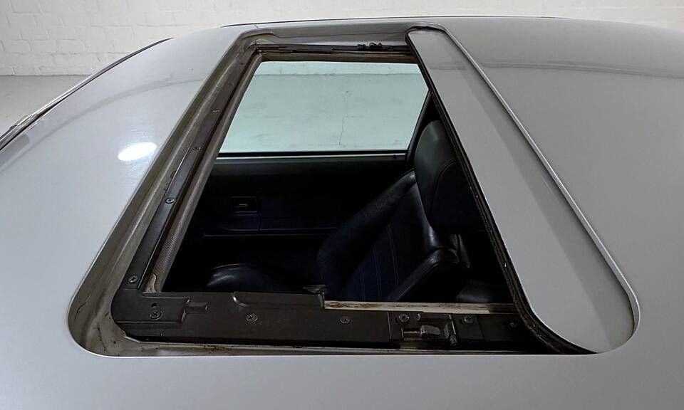 Bild 13/37 von BMW 635 CSi (1985)