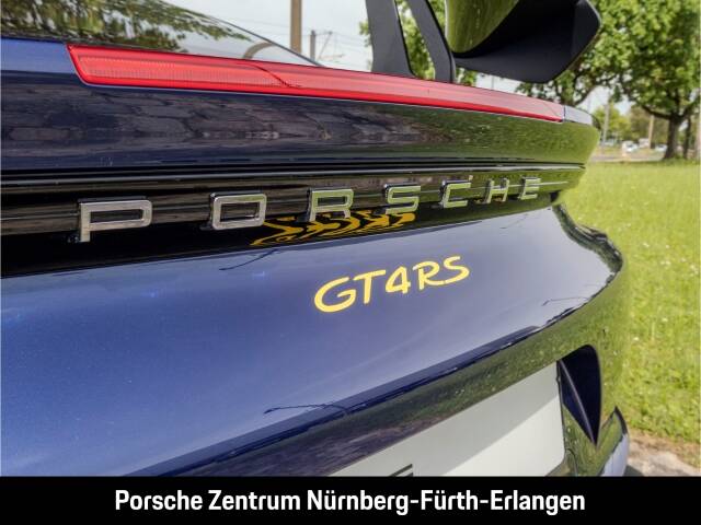 Image 42/50 of Porsche 718 Cayman GT4 RS Weissach (2025)