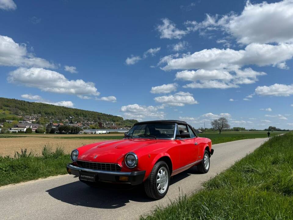 Bild 5/19 von FIAT 124 Spider DS (1986)
