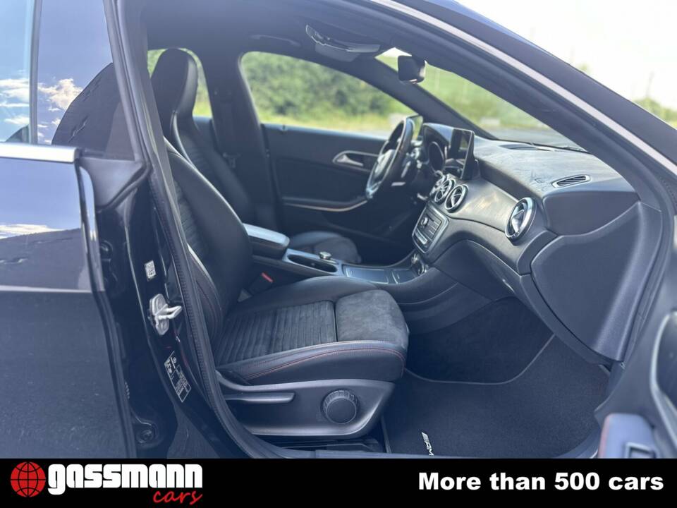Image 15/15 of Mercedes-Benz CLA 220 CDI (2017)