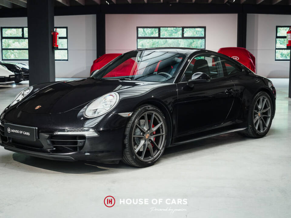 Image 2/25 of Porsche 911 Carrera 4S (2014)