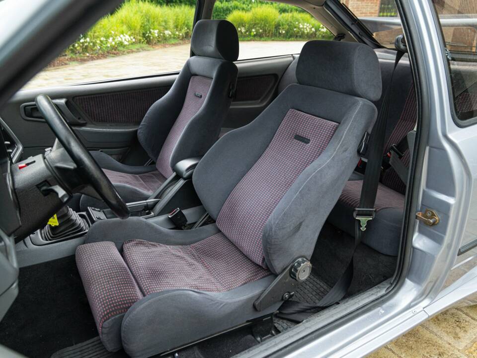 Image 28/50 de Ford Sierra RS Cosworth (1993)
