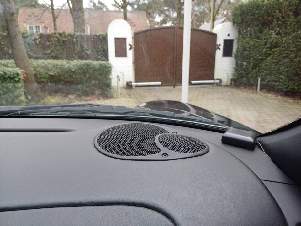Image 75/82 of Porsche Boxster S (2000)