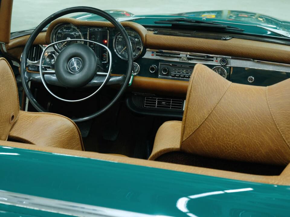 Image 41/50 de Mercedes-Benz 280 SL (1968)