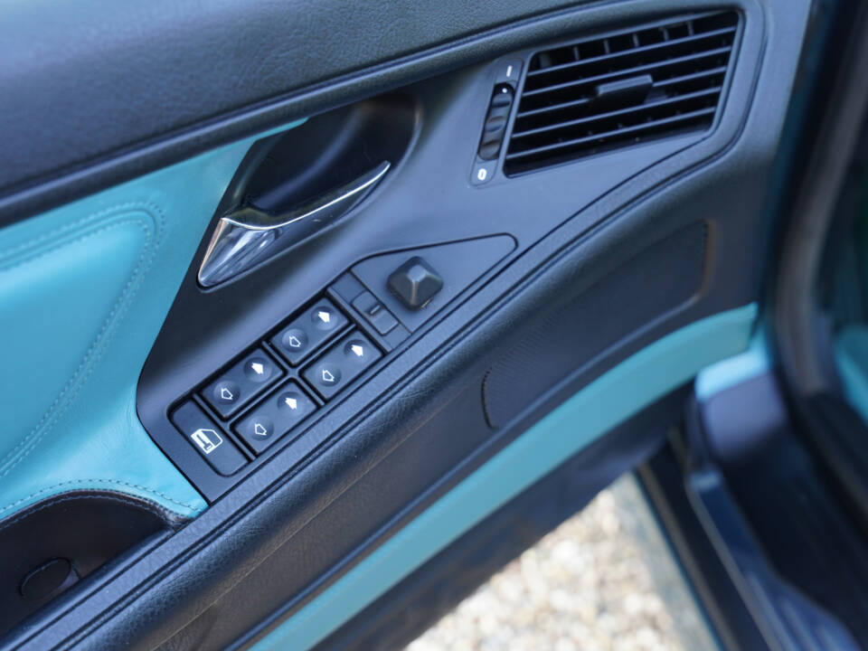 Image 26/50 of BMW 850Ci (1994)