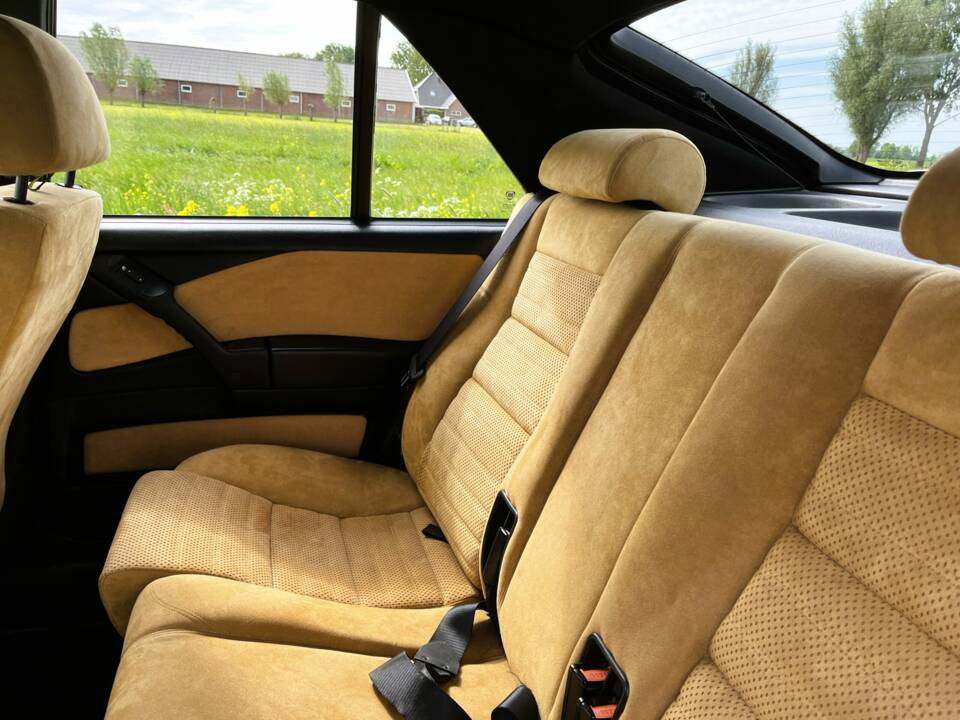 Bild 6/6 von Lancia Delta HF Integrale Evoluzione II &quot;Club Hi-Fi&quot; (1994)