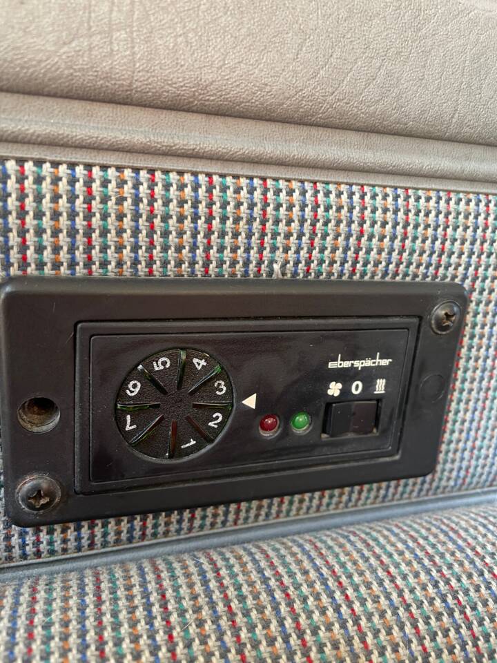 Bild 95/98 von Volkswagen T3 Westfalia 1.6 TD (1990)