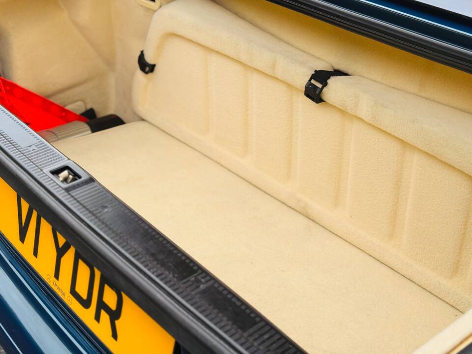 Image 17/18 of Mercedes-Benz SL 280 (1999)