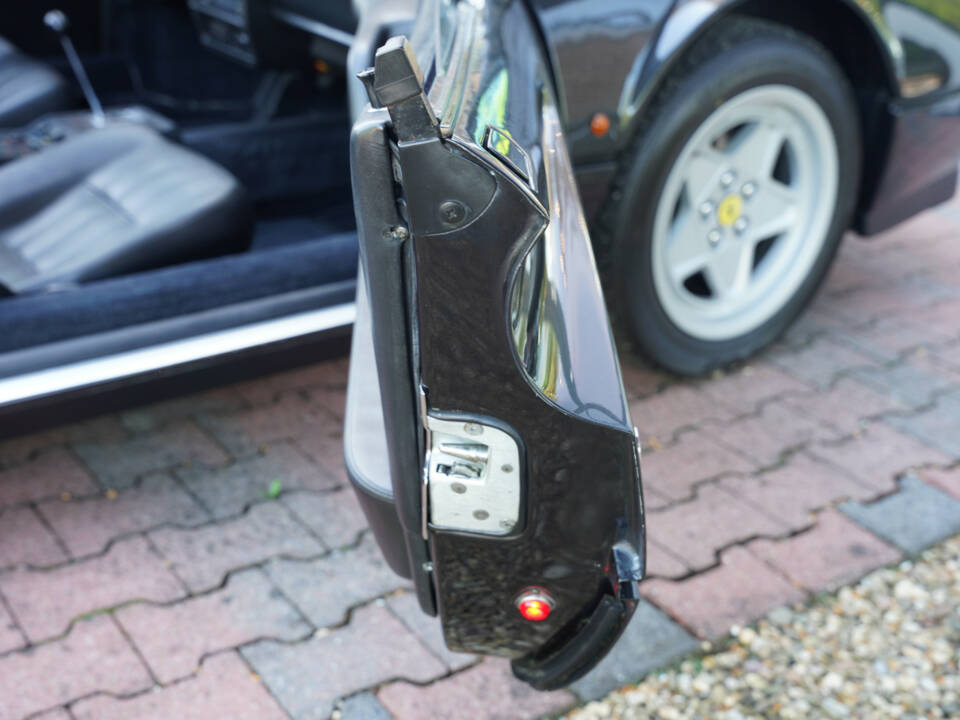 Image 49/50 of Ferrari 328 GTS (1987)