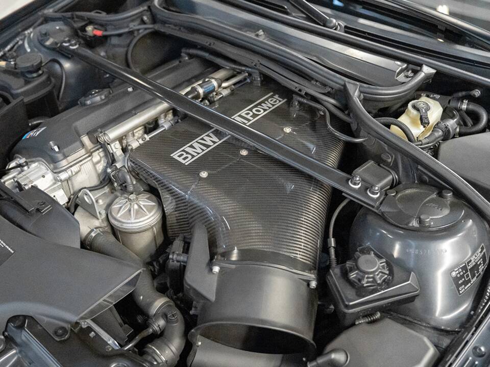 Imagen 49/50 de BMW M3 CSL (2004)