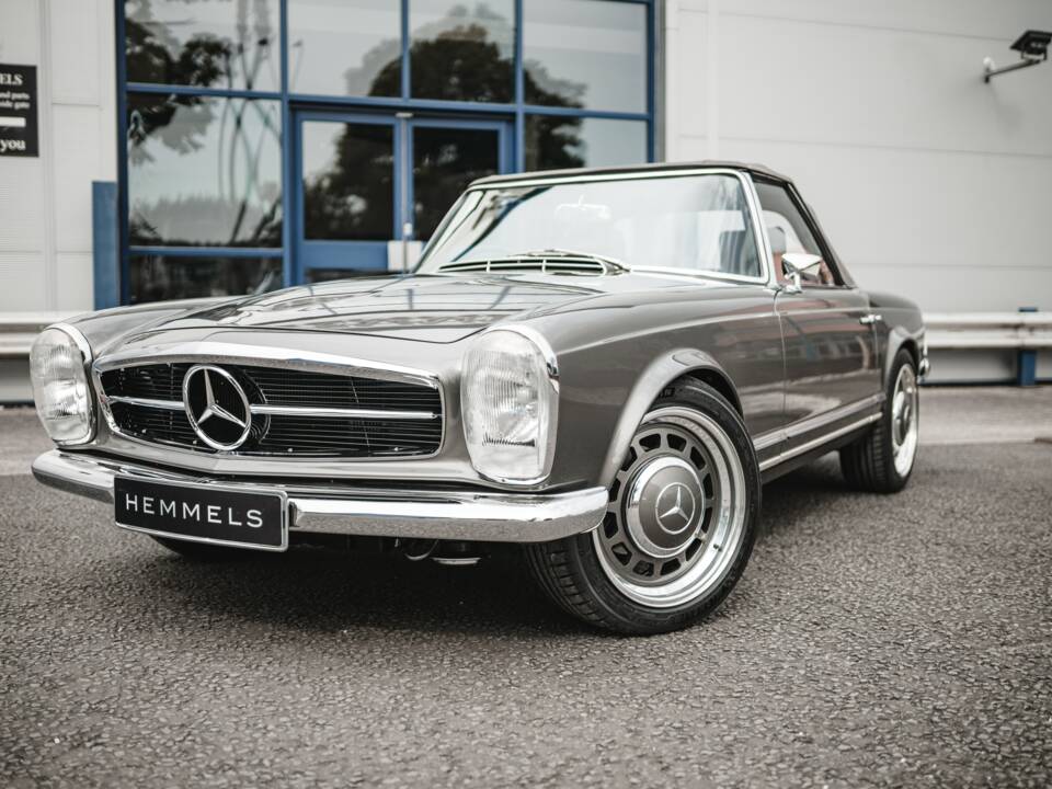 Imagen 4/12 de Mercedes-Benz 280 SL (1968)