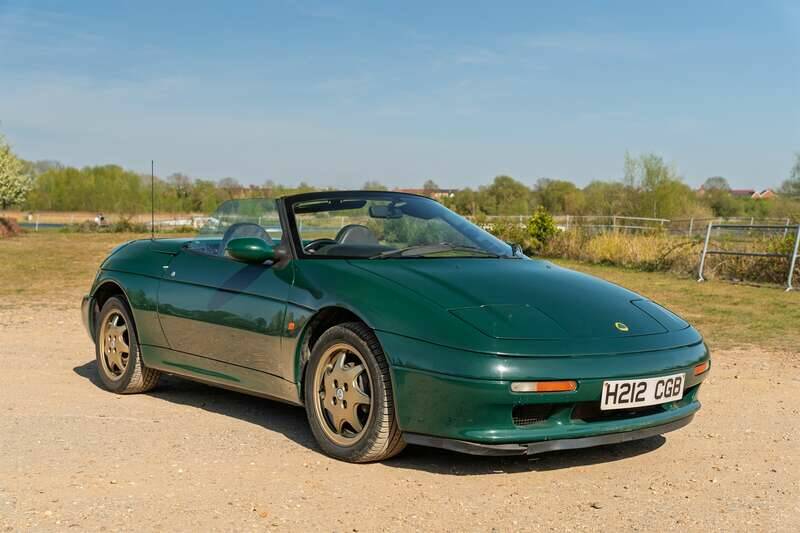 Image 1/50 of Lotus Elan (1991)