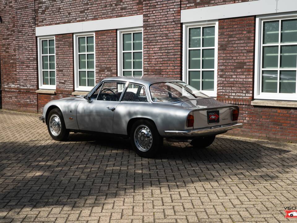 Bild 33/38 von Alfa Romeo 2600 Sprint Zagato (1968)