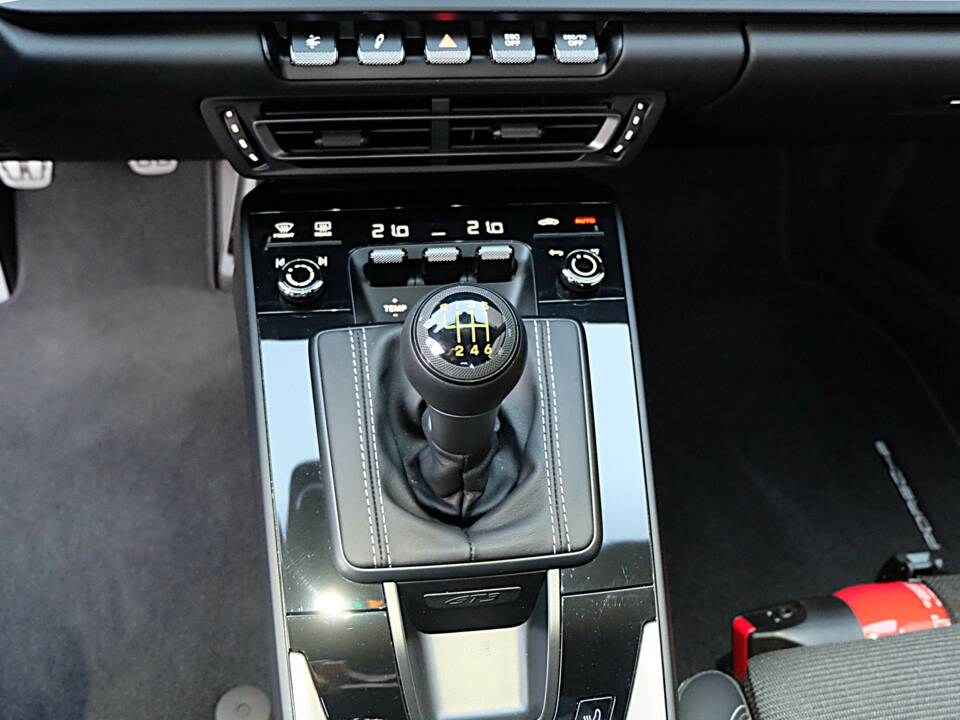 Bild 24/55 von Porsche 911 GT3 Touring (2023)