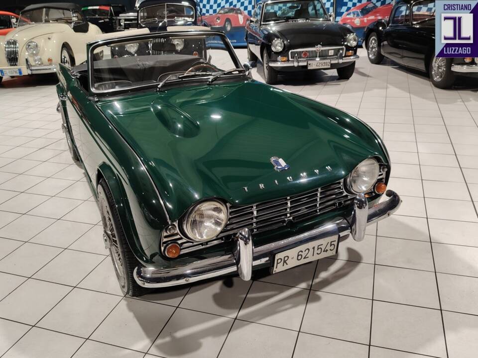 Image 12/48 de Triumph TR 4 (1962)
