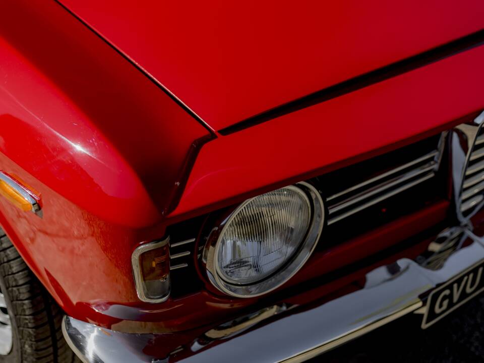 Image 26/50 of Alfa Romeo Giulia 1600 Sprint GT Veloce (1966)