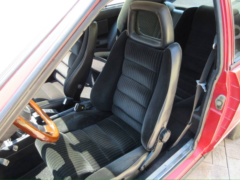 Bild 10/31 von Alfa Romeo GTV 2.0 (1982)