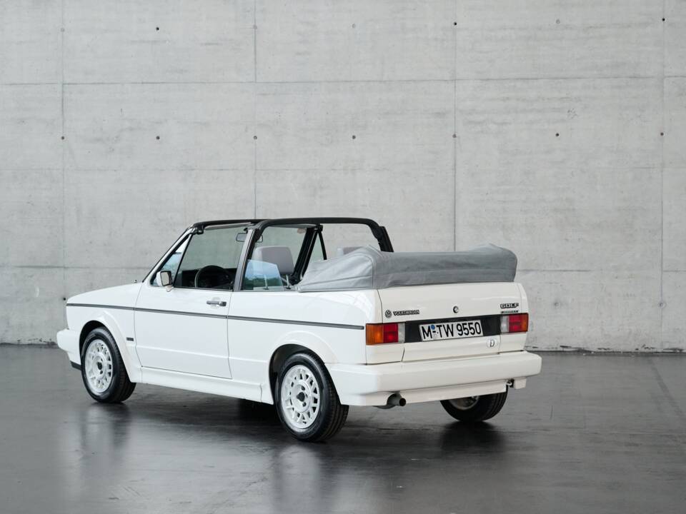 Image 12/50 of Volkswagen Golf Mk I Convertible 1.8 (1989)