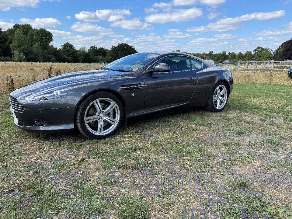 Bild 7/30 von Aston Martin DB 9 (2009)