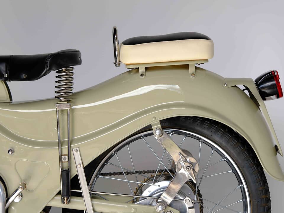 Bild 40/61 von Moto Guzzi Zigolo Turismo (1954)