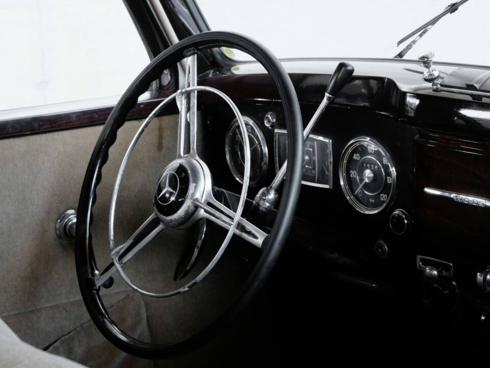 Image 36/45 of Mercedes-Benz 170 DS (1953)