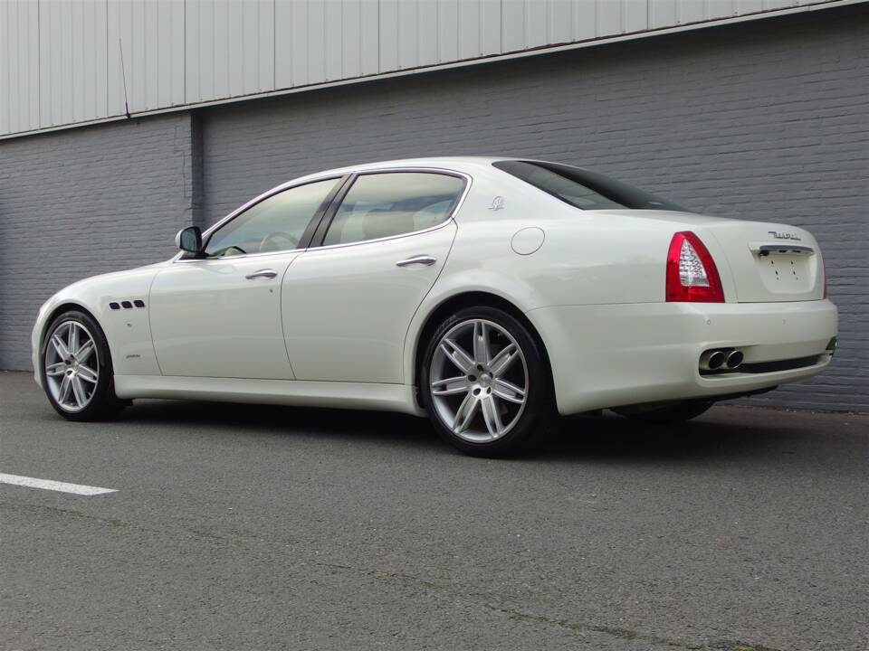 Image 4/99 de Maserati Quattroporte 4.2 (2010)