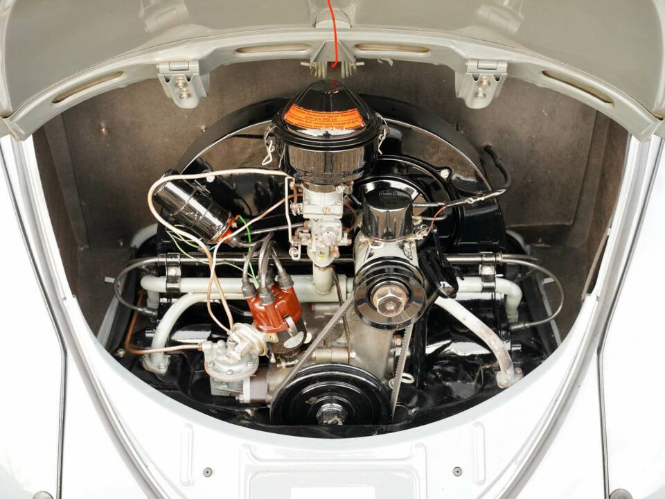 Image 24/50 de Volkswagen Käfer 1200 Standard "Ovali" (1955)