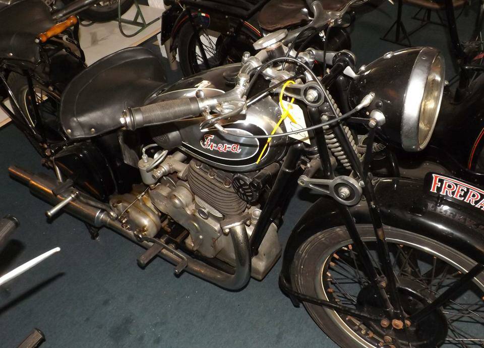 Image 3/35 of Frera Turismo 500 (1946)