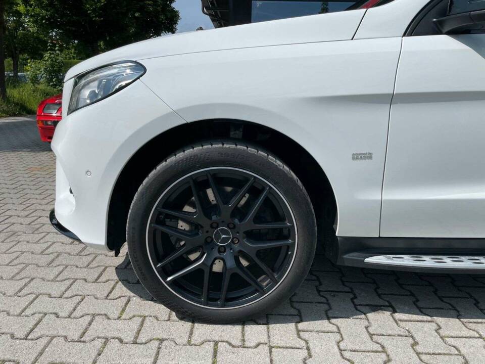 Imagen 9/19 de Mercedes-Benz GLE 350 d 4MATIC (2016)