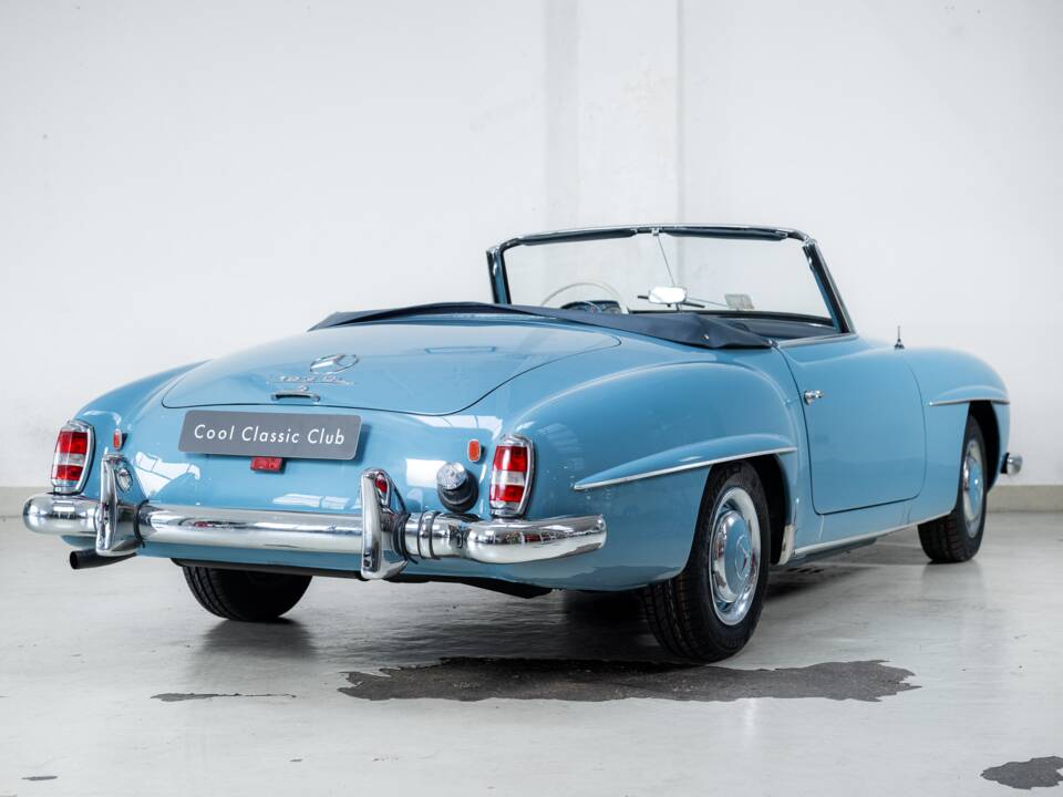Image 5/40 of Mercedes-Benz 190 SL (1962)