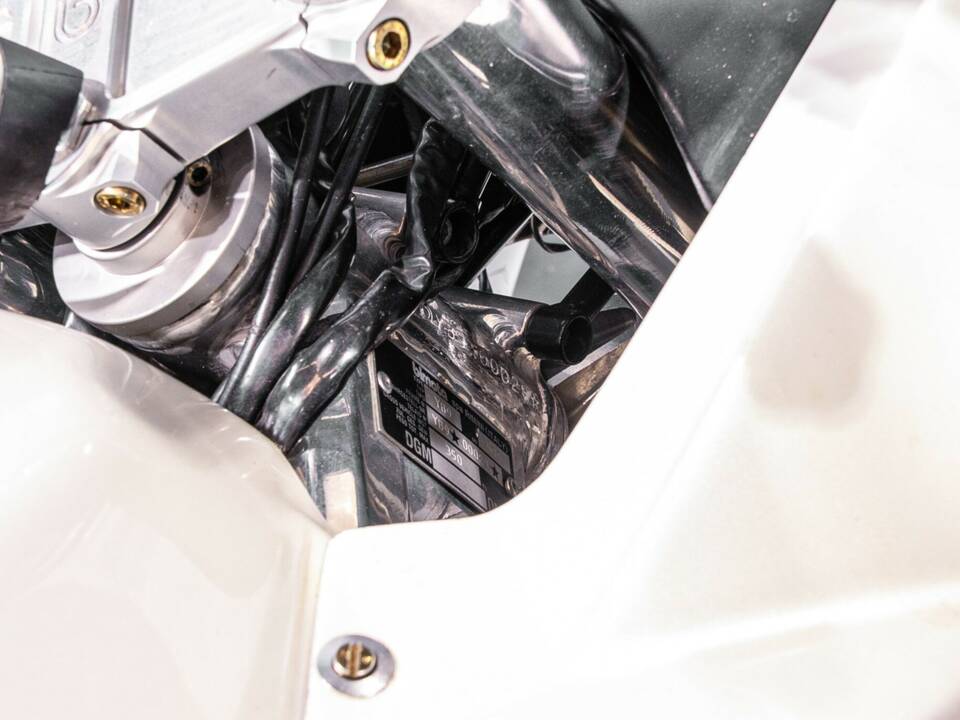 Image 5/22 de Bimota YB9 SRi (1994)