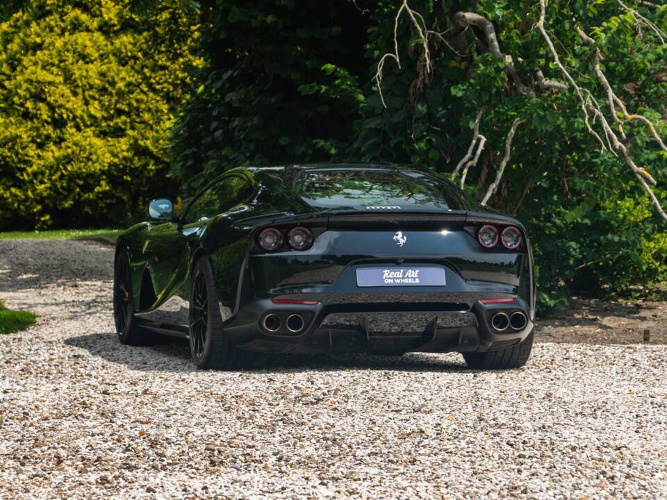 Immagine 7/22 di Ferrari 812 Superfast (2018)