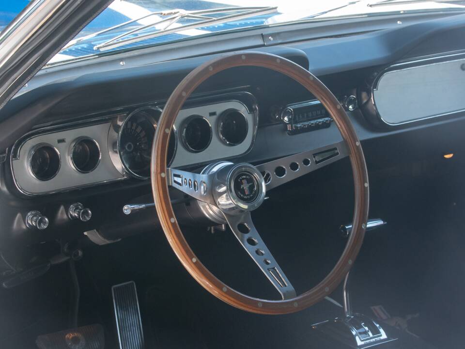 Image 44/54 of Ford Shelby GT 350 (1965)