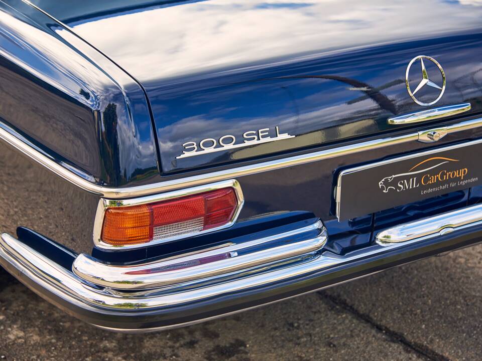Image 15/38 of Mercedes-Benz 300 SEL 6.3 (1970)