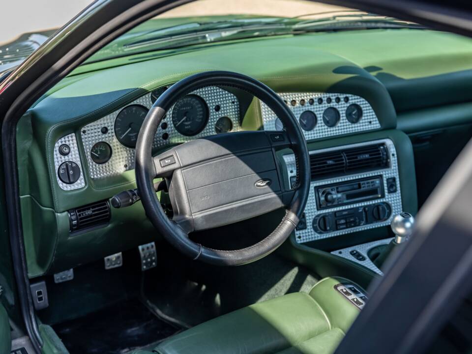Image 16/63 de Aston Martin Vantage Le Mans (1999)