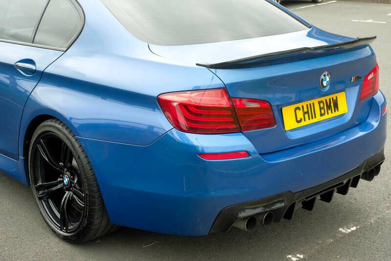 Image 26/50 of BMW M5 (2014)