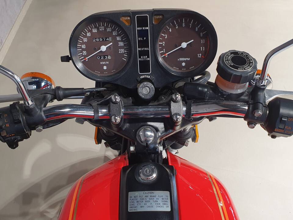 Bild 23/32 von Suzuki DUMMY (1977)