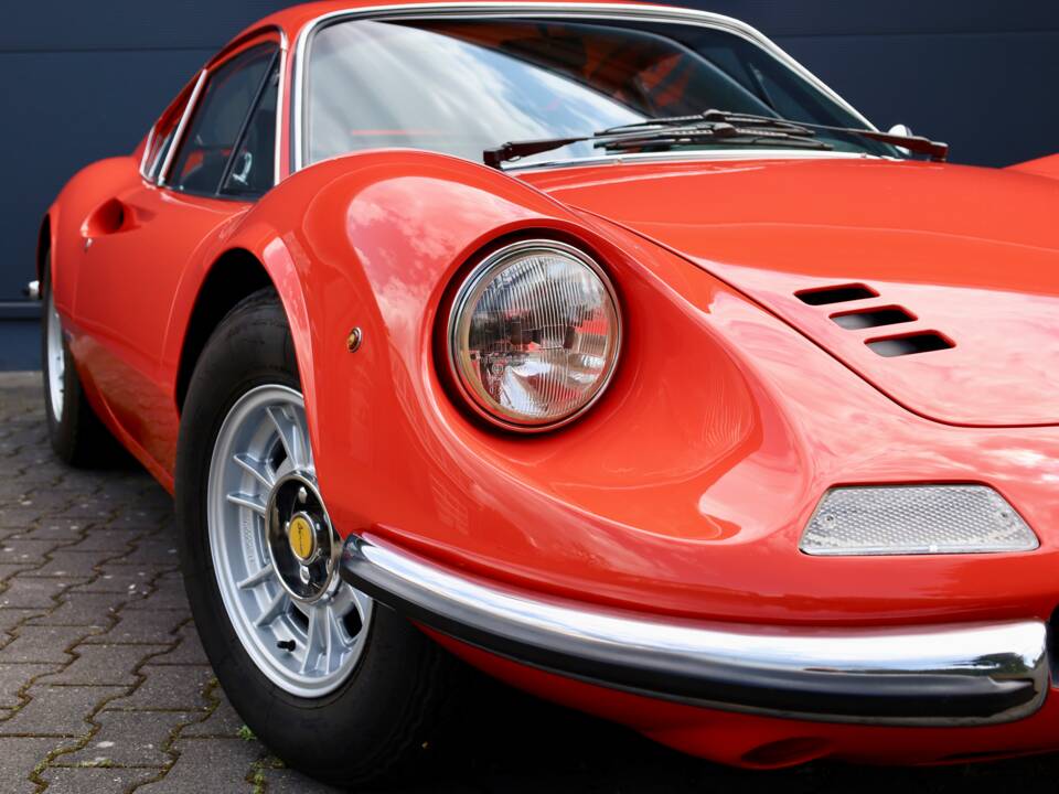 Bild 8/35 von Ferrari Dino 246 GT (1972)