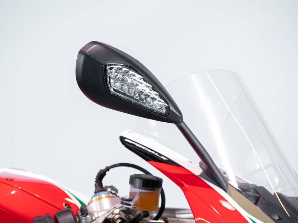 Image 27/50 of Ducati DUMMY (2018)