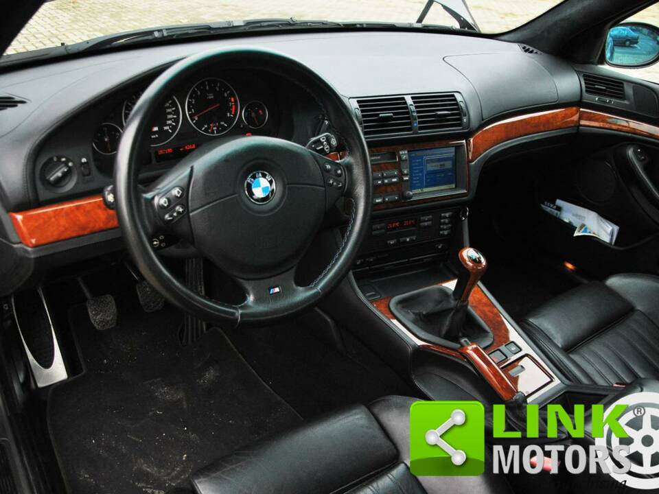 Image 10/10 de BMW M5 (2000)