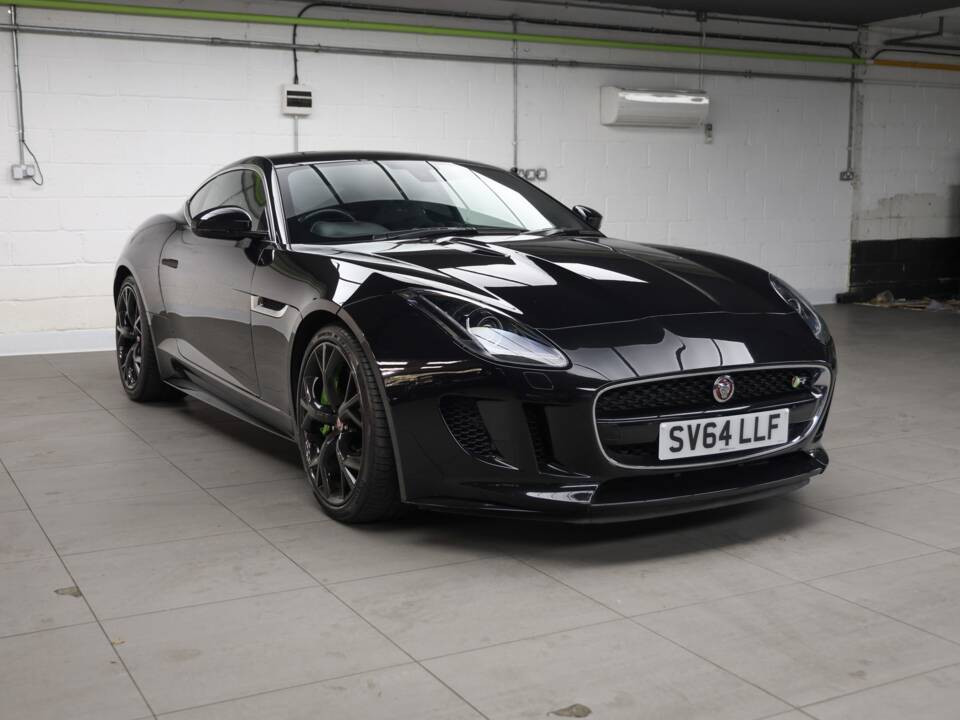 Afbeelding 13/50 van Jaguar F-Type R (2014)