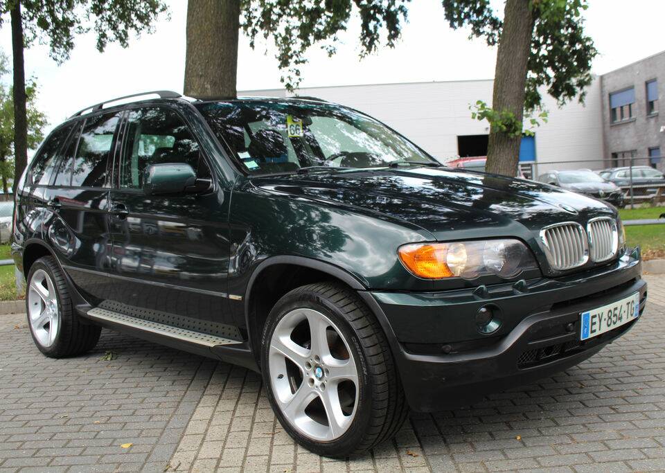 Bild 1/8 von BMW X5 4.4i (2001)