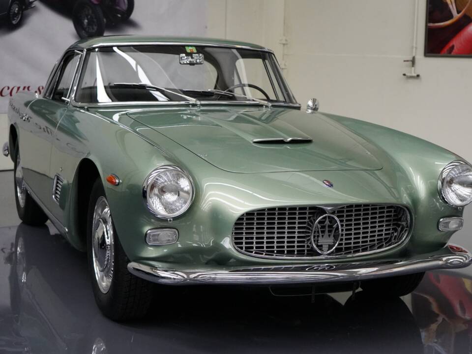 Bild 2/15 von Maserati 3500 GT Touring (1961)