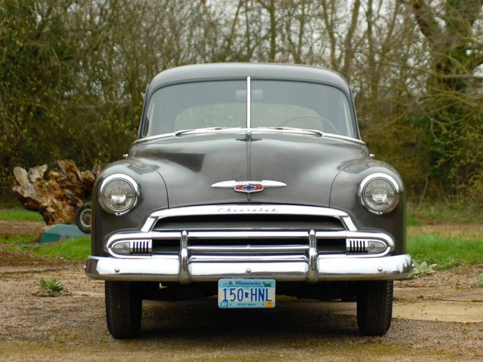 Bild 3/16 von Chevrolet Deluxe Styleline Hardtop Coupé (1951)
