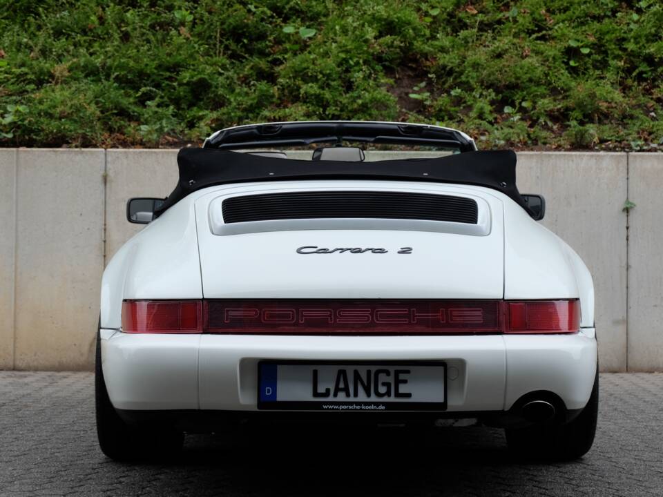 Image 13/60 de Porsche 911 Carrera 2 (1991)