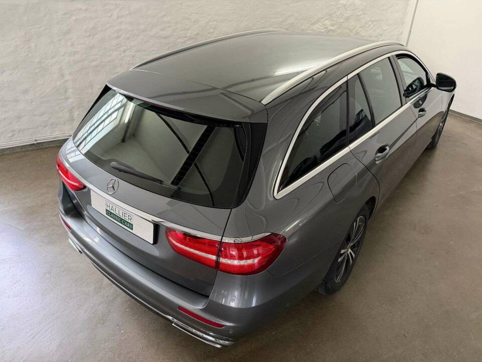 Image 6/32 of Mercedes-Benz E 200 d (2020)