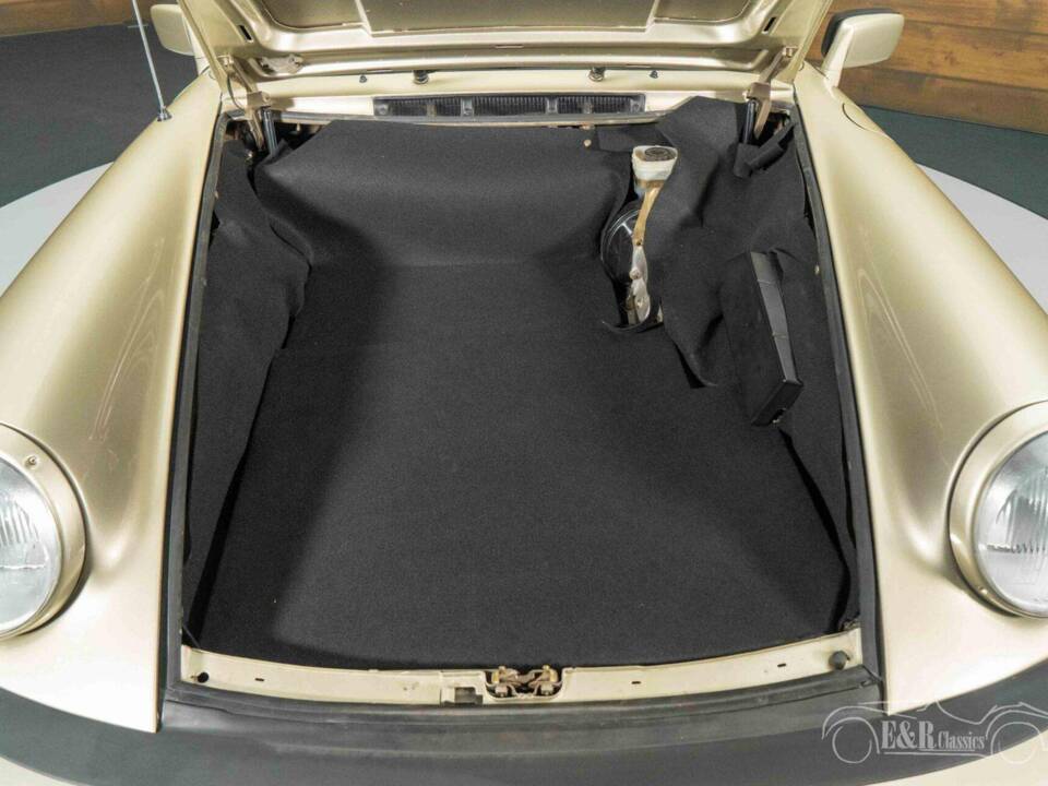 Image 6/19 of Porsche 911 SC 3.0 (1983)