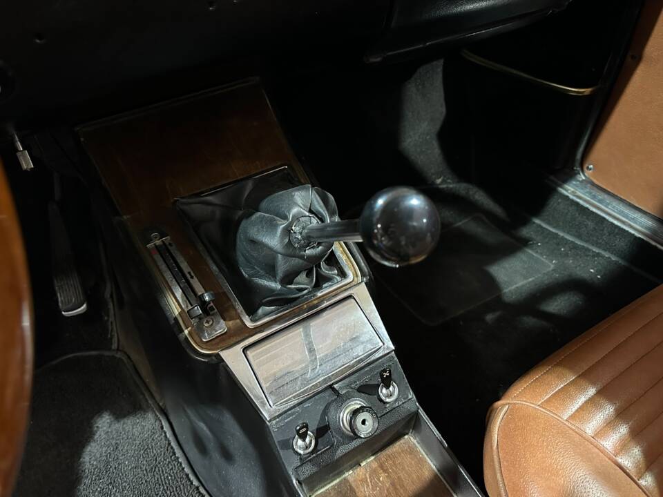 Image 22/30 of Alfa Romeo 2000 GT Veloce (1971)